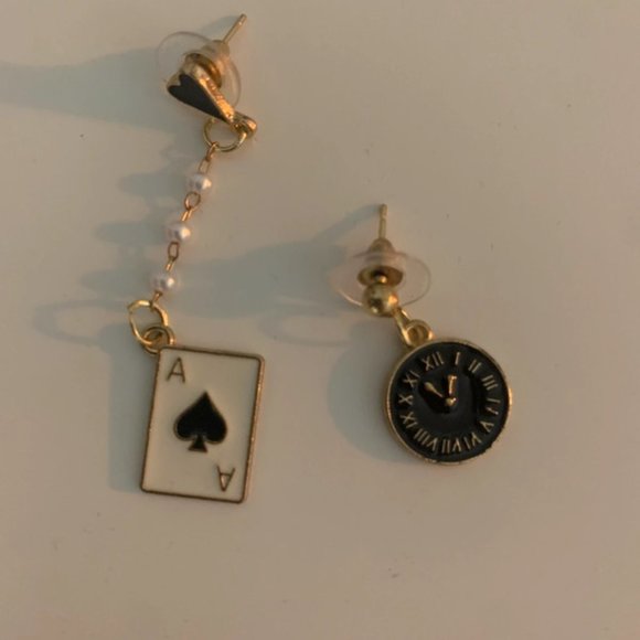 Card and clock earrings - Picture 2 of 4